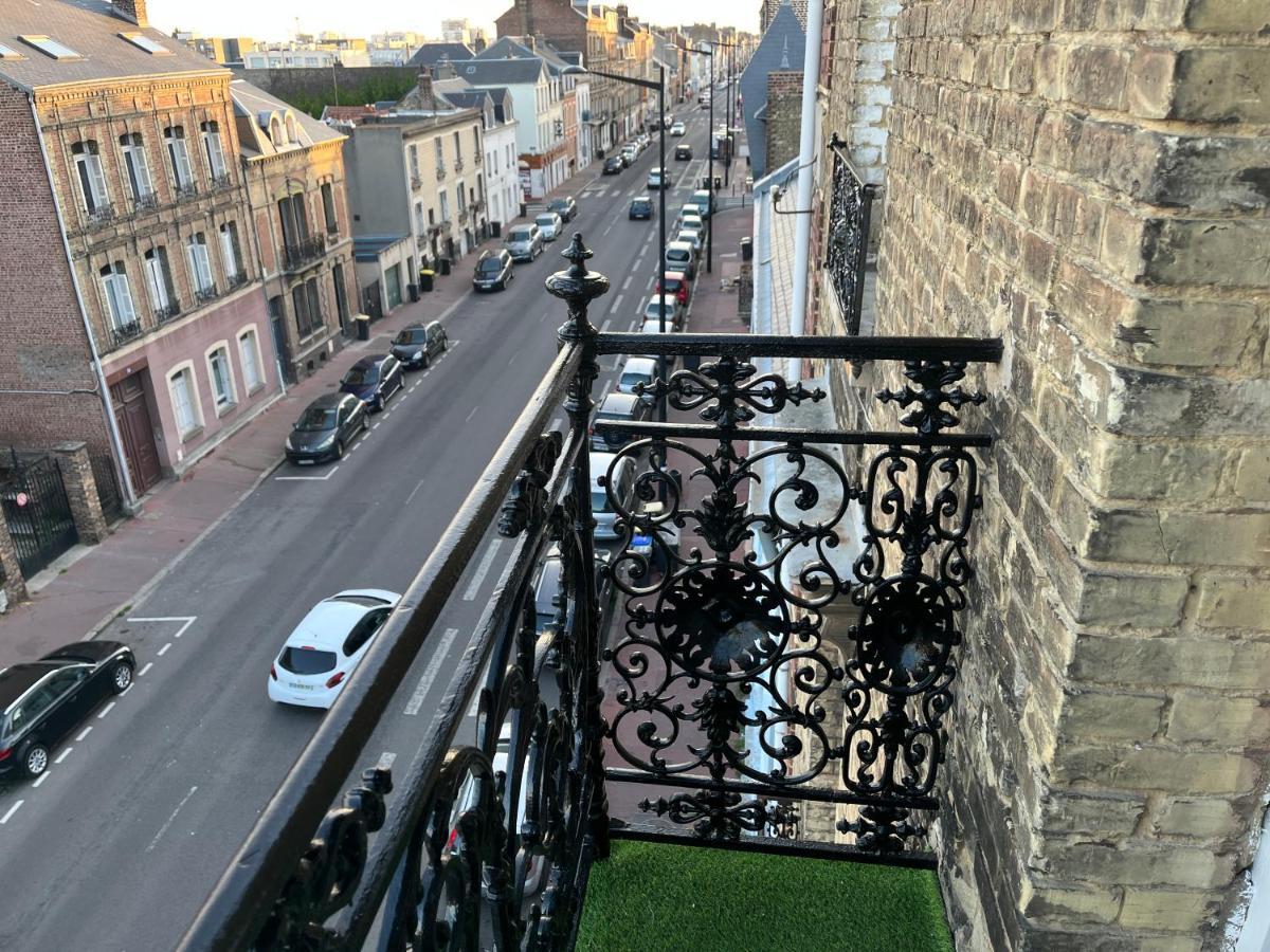 Verdun Dore - Parking Gratuit, Netflix, Balcon, Internet Fibre - 2 Ch Le Havre Exteriör bild